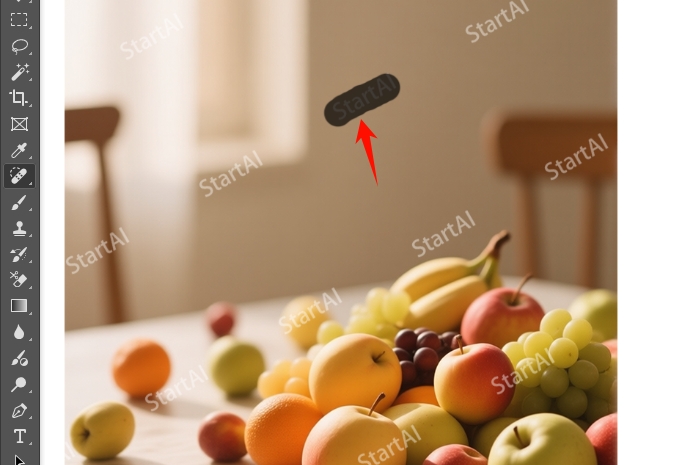 用PS的污点修复画笔工具,轻轻涂抹图中不想要的小杂物,