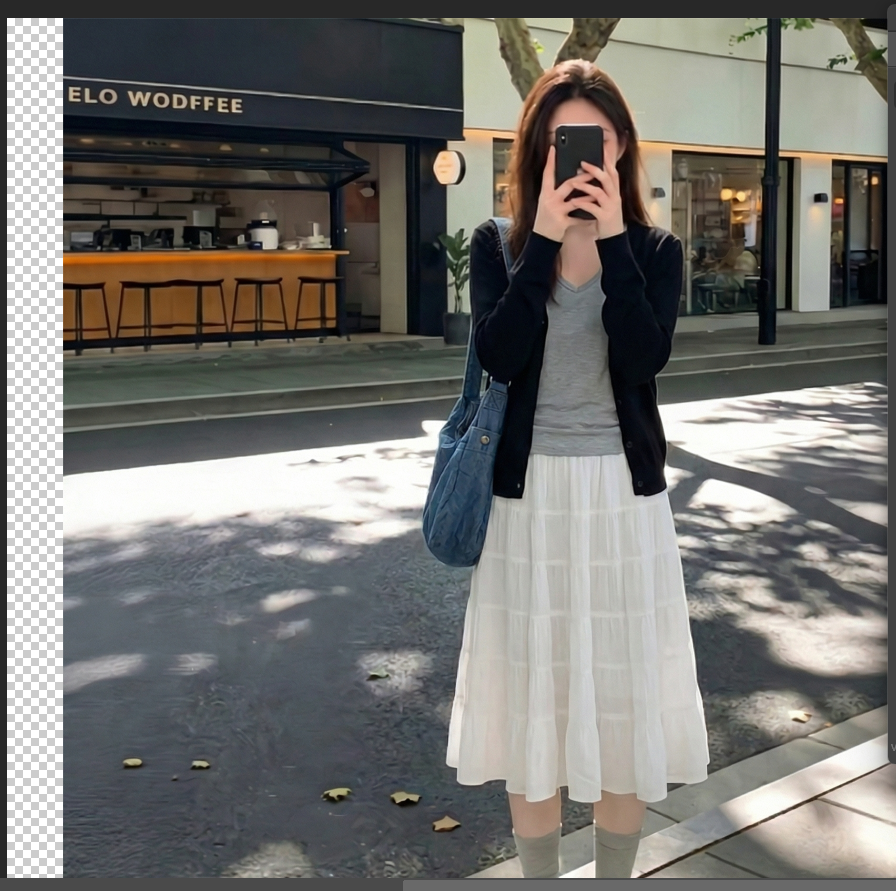 打开 PS 软件，导入需要做换色处理的模特照片