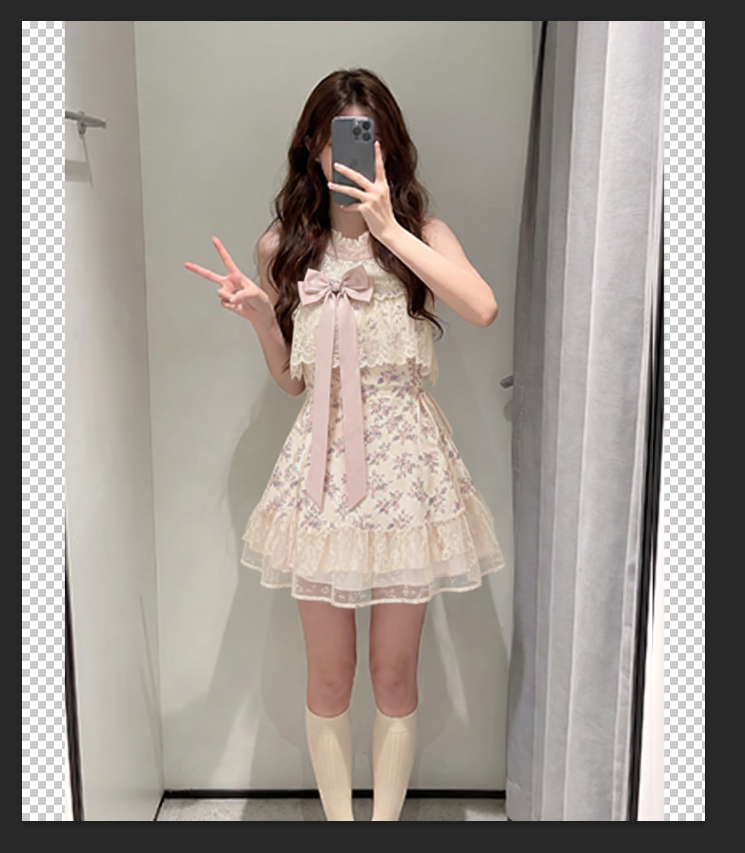 点击“生成”，等待几秒，AI即可完成衣服替换